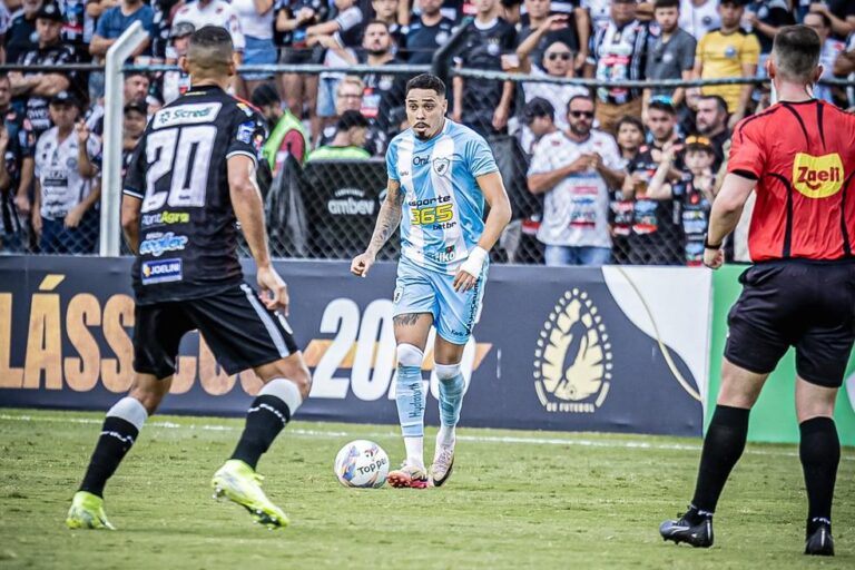 Com gol de Pablo Ruan, Londrina vence Operário e avança na semifinal do Paranaense