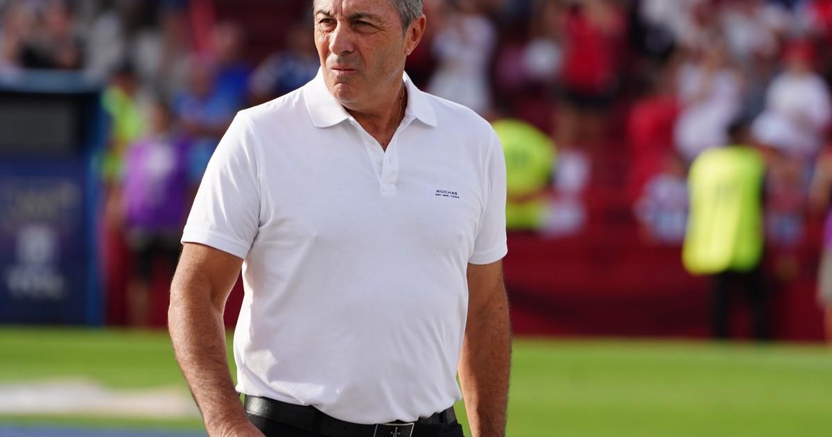 Banfield enfrenta Huracán no Torneio Apertura