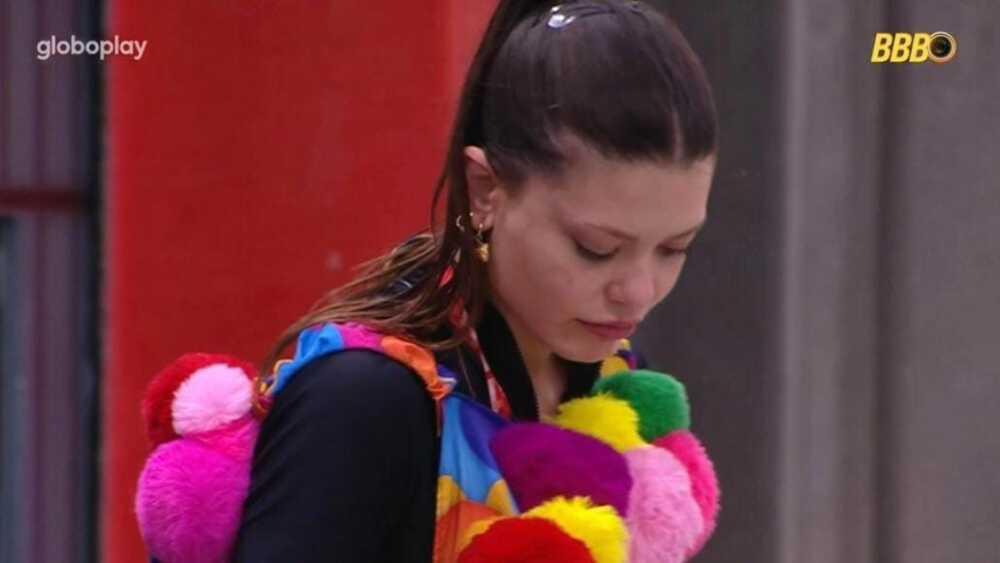 Vitória cumpre Castigo do Monstro.