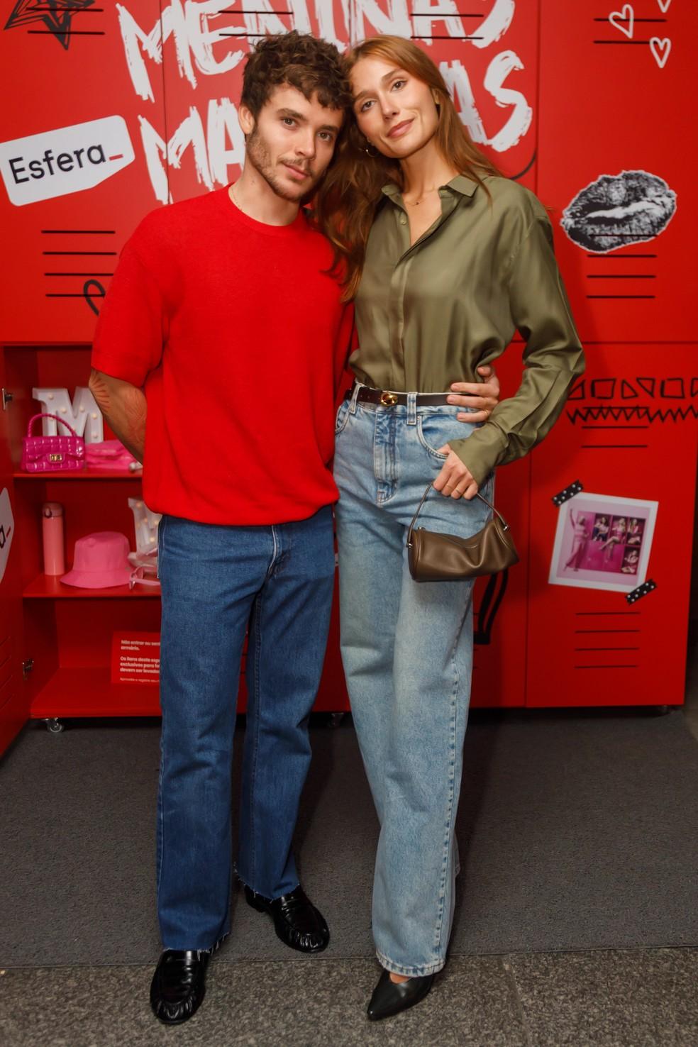 Sasha Meneghel e João Lucas