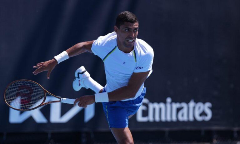 Thiago Monteiro triunfa em Córdoba e avança às quartas de final!