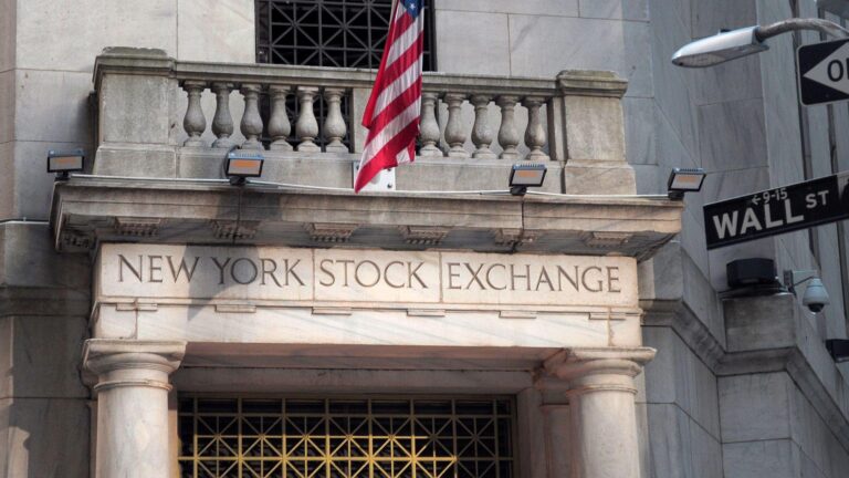 Mercados Globais em Queda: A Ameaça do Aumento de Tarifas de Trump