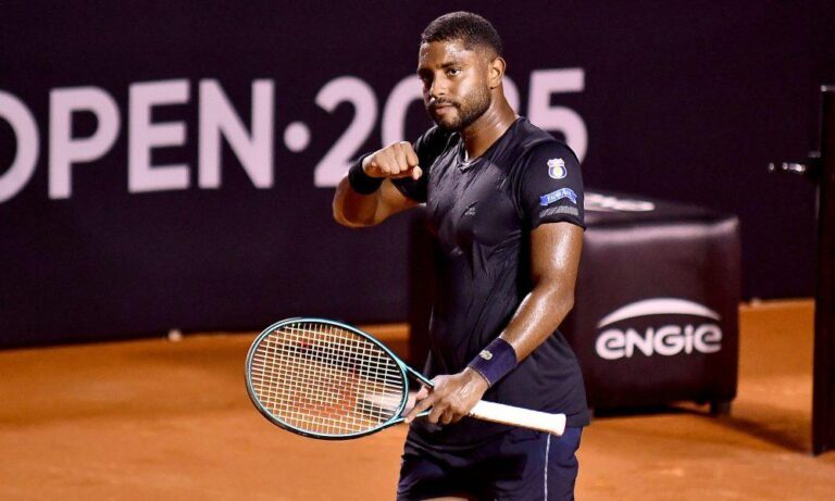 João Lucas Reis avança no Challenger de Santiago após vencer 3º cabeça de chave