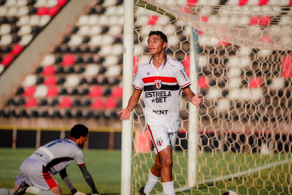 Pedro Severino, atacante do Botafogo-SP