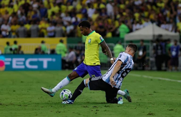 Di María e Lautaro provocam Raphinha antes do clássico entre Brasil e Argentina