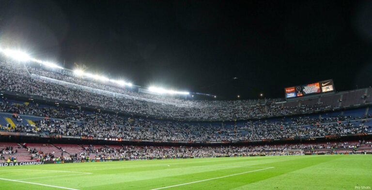 Ajax e seus fãs celebram Davy Klaassen com grande homenagem em Almere