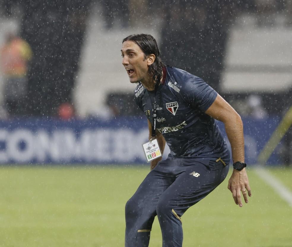 Zubeldía em Libertad x São Paulo