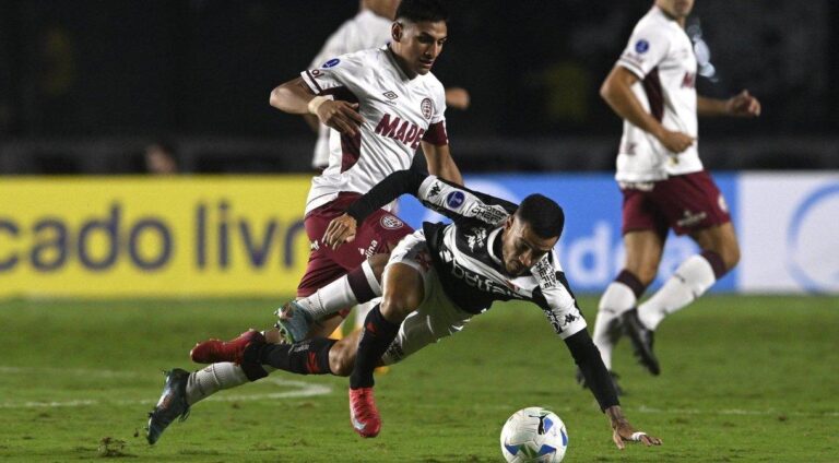 Vasco empata sem gols contra Lanús e deixa torcedores insatisfeitos
