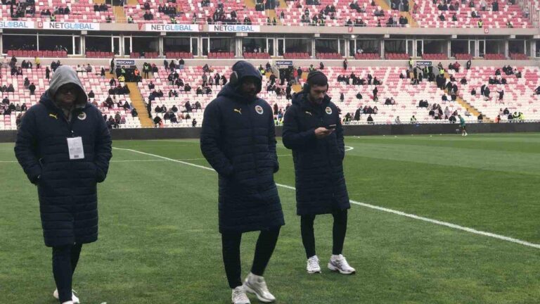 Aquecimento: Fenerbahce e Sivasspor se Preparando para Confronto Decisivo