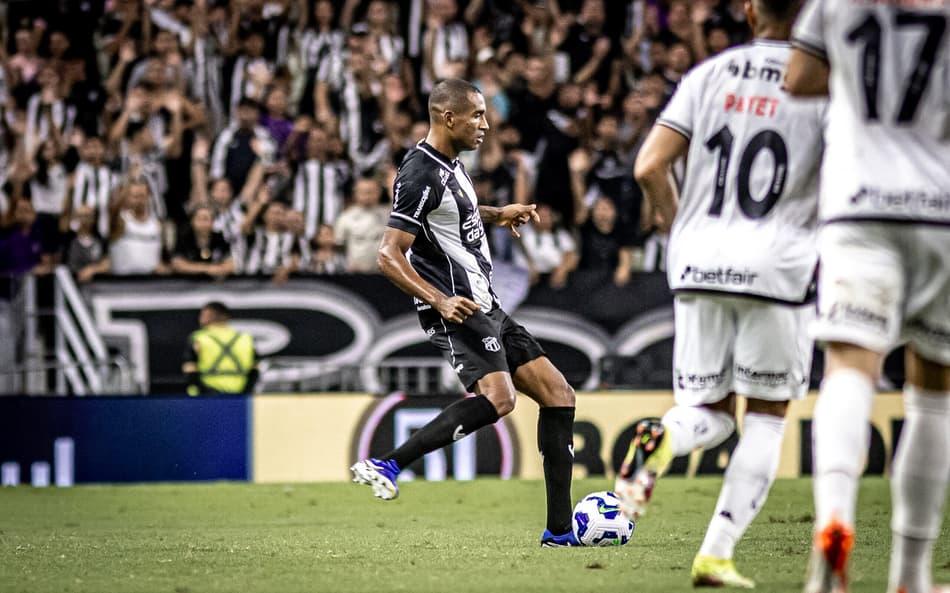 Ceará x Vasco - partida pelo Campeonato Brasileiro