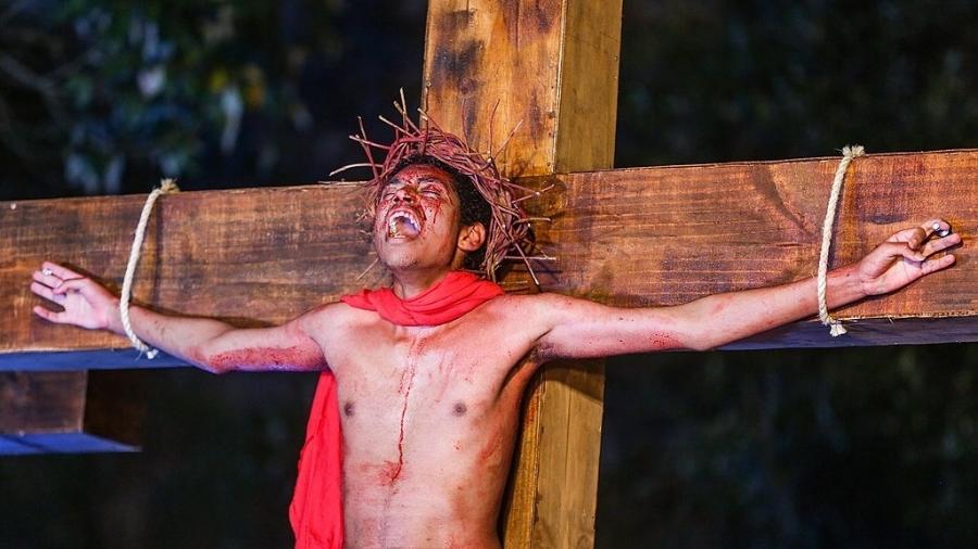 Encenação da peça 'Paixão de Cristo', em Itapevi (SP), em 2023.