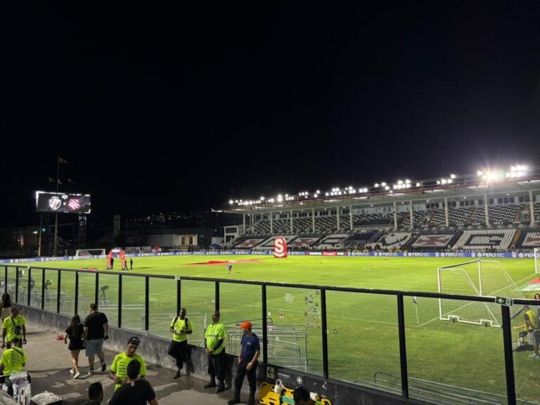 Romário e os Históricos Confrontos: Vasco e Sport se Enfrentam em São Januário