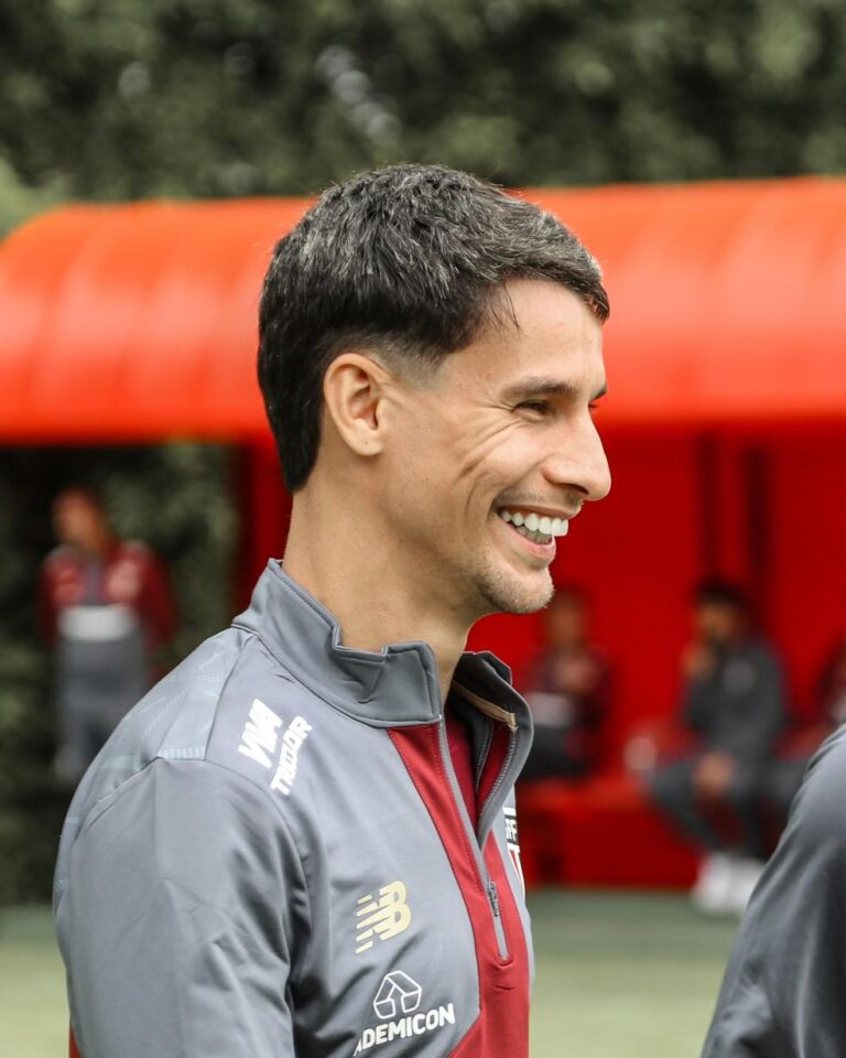 Lucas Ferreira se Destaca no São Paulo e Aguarda Nova Chance Contra o Cruzeiro