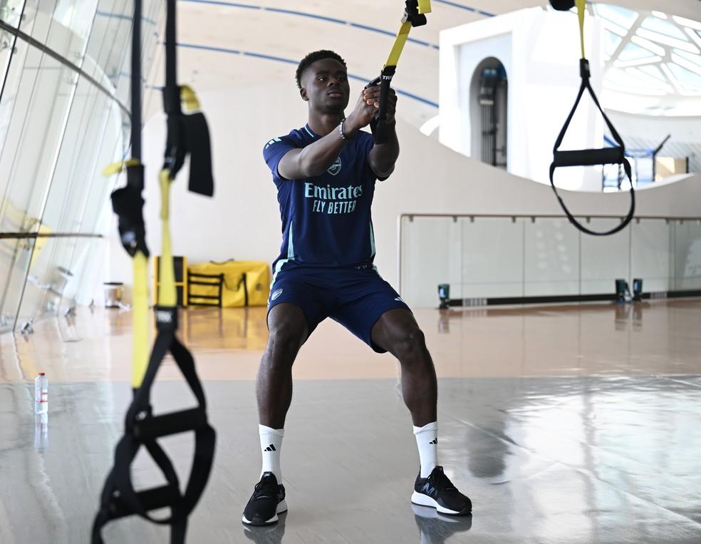 Saka não entra em campo desde dezembro, após lesão muscular