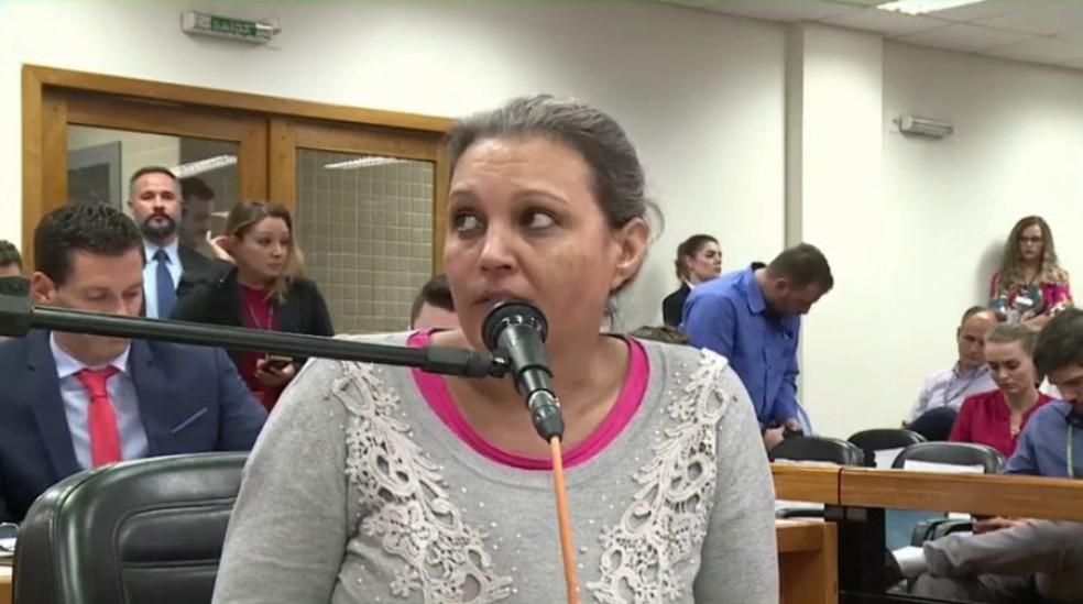Edelvânia Wirganovicz presta depoimento