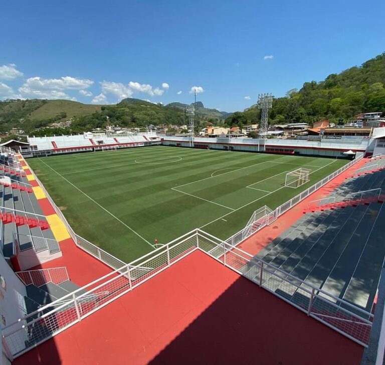 Tombense e Figueirense se enfrentam em busca da primeira vitória na Série C