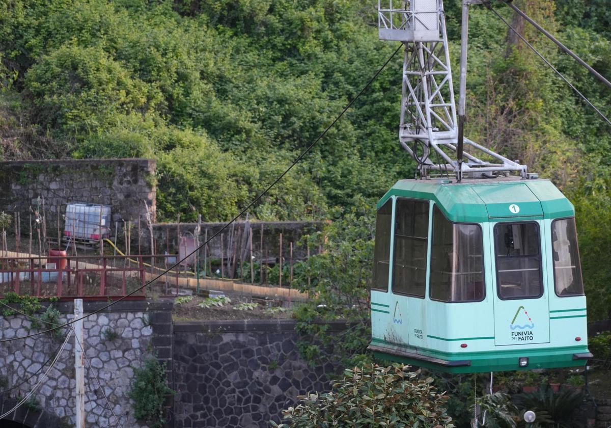 Teleférico acidentado em Nápoles