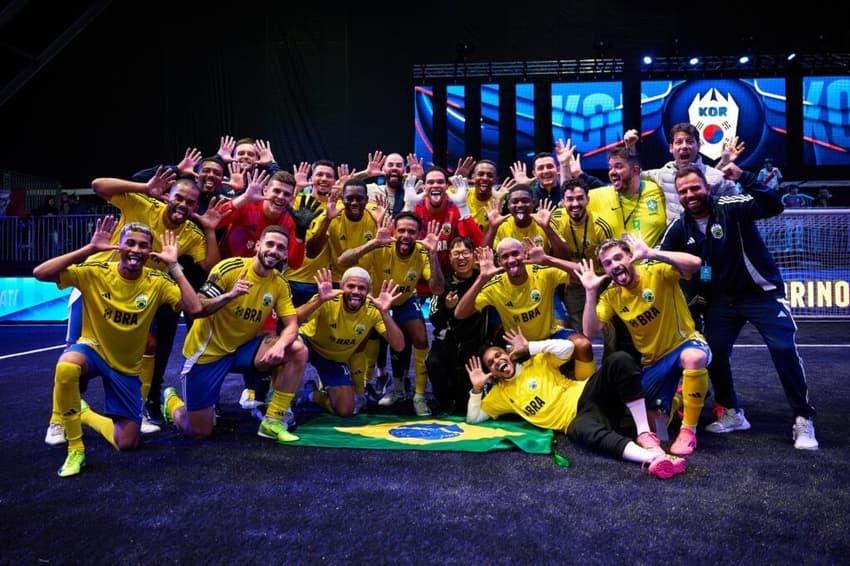 Brasil foi campeão da Kings League World Cup e teve o streamer Gaules como técnico