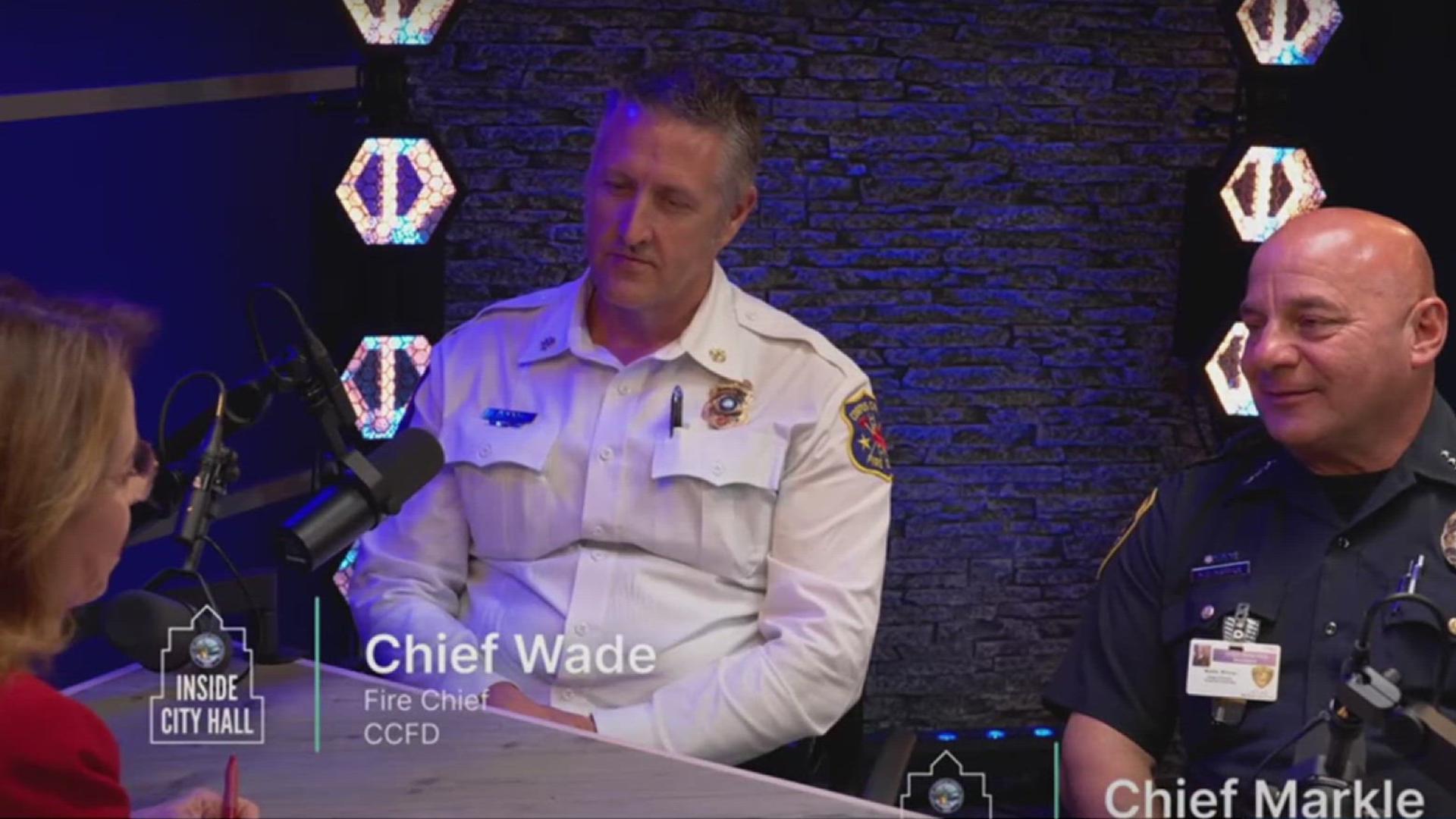 Série Inside City Hall aborda temas relevantes como dessalinização e segurança pública.