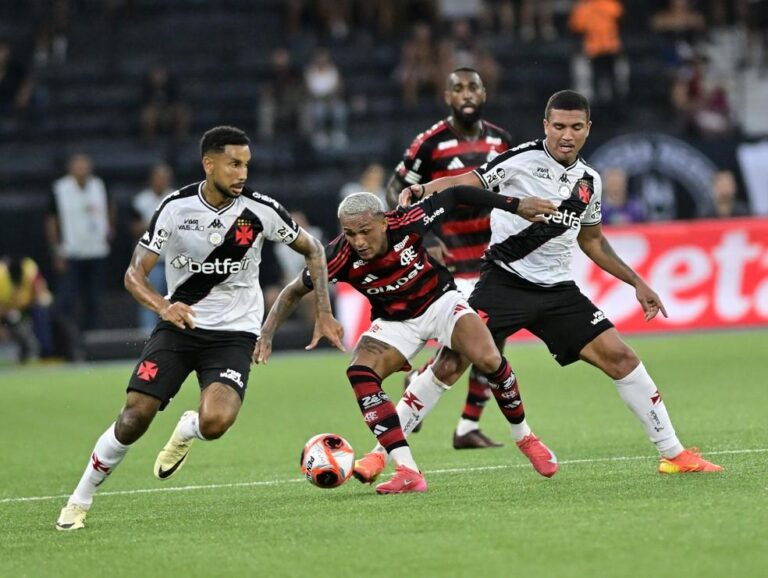 Clássico da Semana Santa: Vasco e Flamengo se Enfrentam no Maracanã