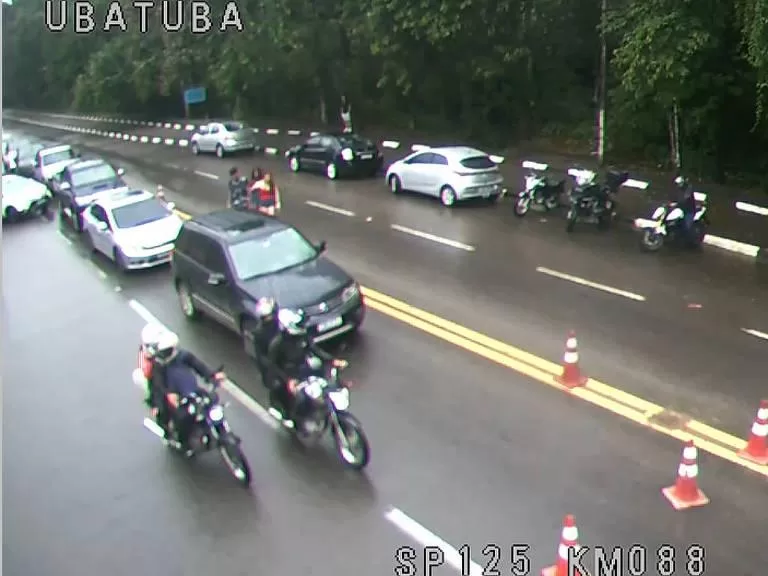 Derramamento de Óleo Fecha Rodovia Oswaldo Cruz em Ubatuba