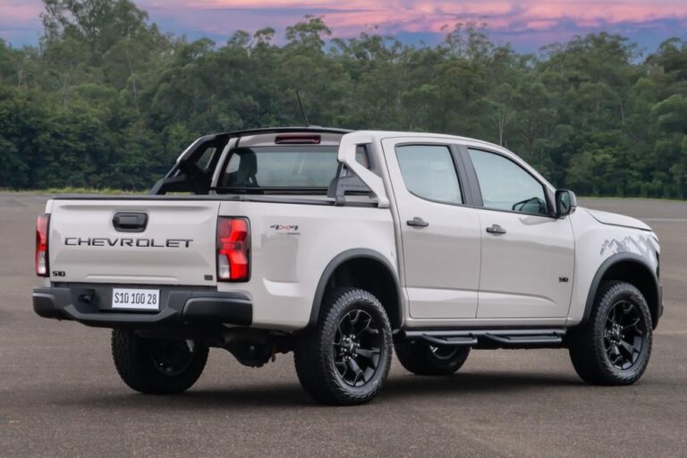 Chevrolet Celebra 100 Anos no Brasil com Edições Especiais de S10, Tracker e Onix