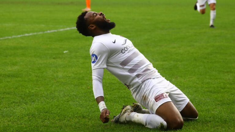 Aaron Boupendza, ex-goleador da Super Lig, morre aos 28 anos na China