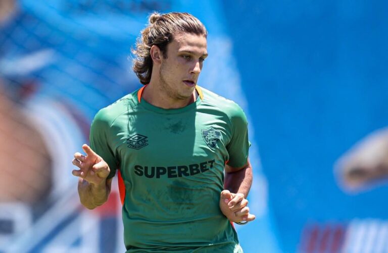 Fluminense inicia Sul-Americana com interino Marcão após demissão de Mano Menezes