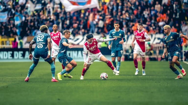 AS Monaco se prepara para confronto decisivo contra o Strasbourg na Ligue 1