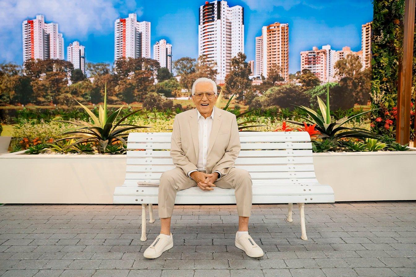 Carlos Alberto de Nóbrega em homenagem