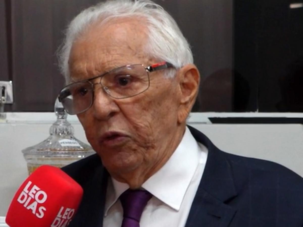 Carlos Alberto de Nóbrega durante a homenagem