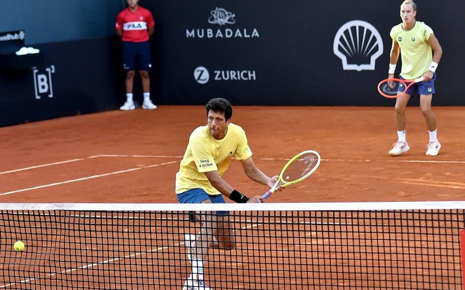 Marcelo Melo e Rafael Matos em ação no Rio Open