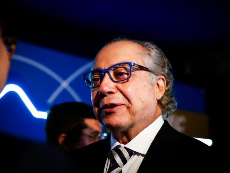 Quem é Mário Araripe, o único brasileiro novato na lista de bilionários da Forbes 2025?