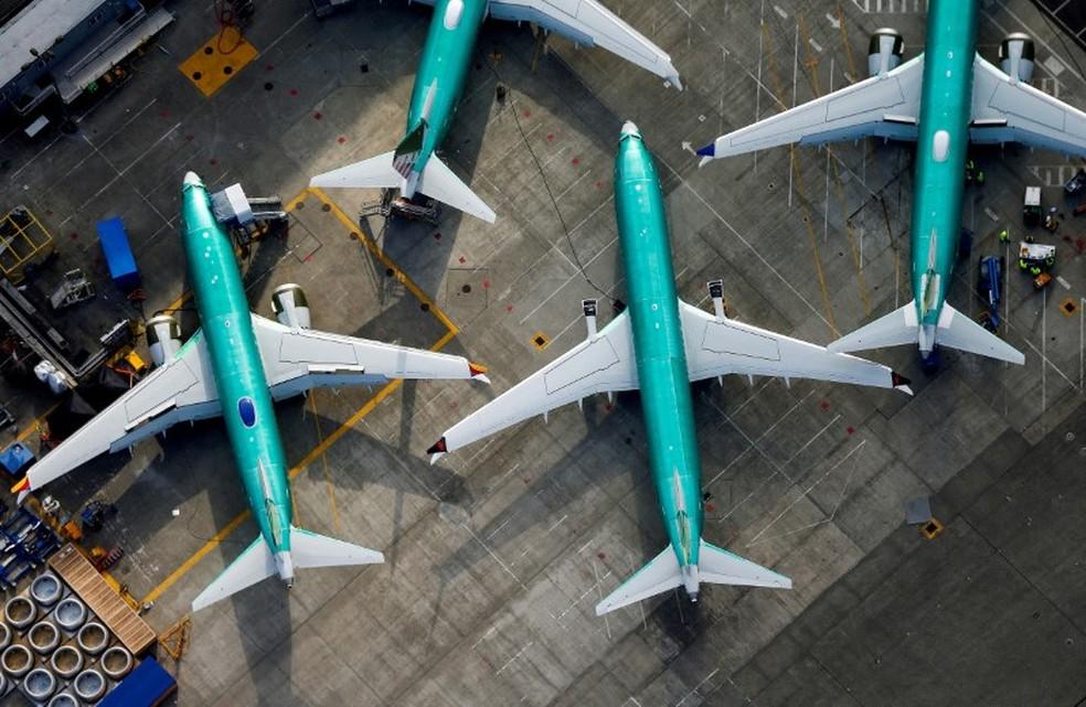 Aeronaves Boeing 737 MAX em fábrica da Boeing