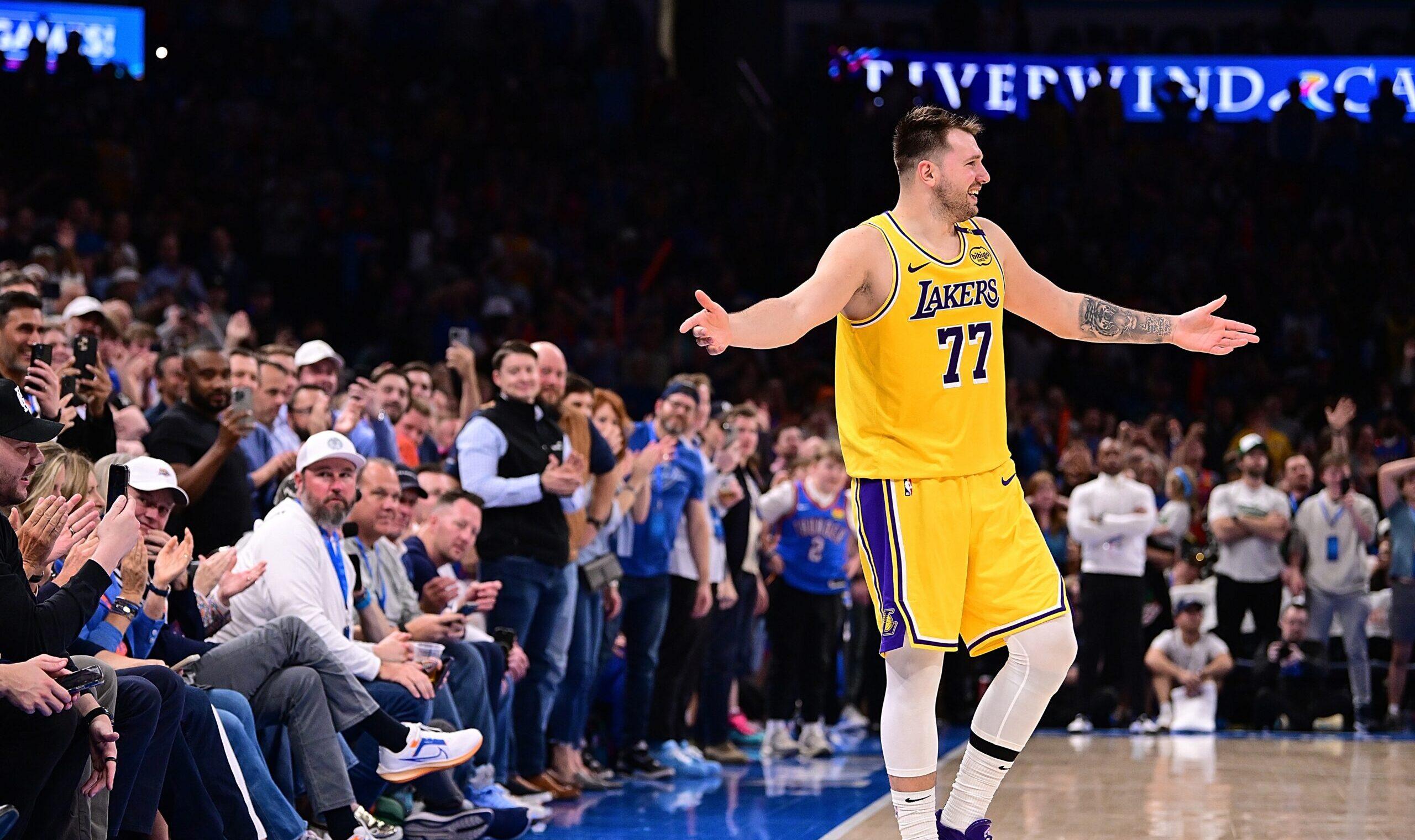 Jogo entre Los Angeles Lakers e Oklahoma City Thunder