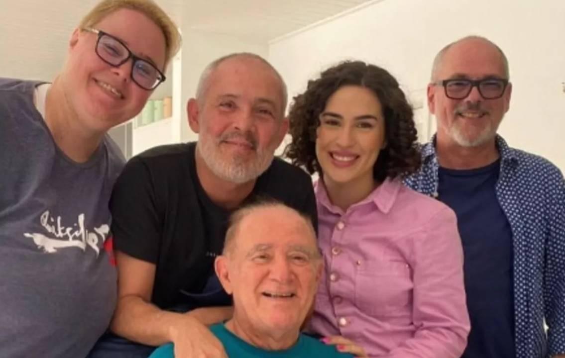 Renato Aragão com os filhos