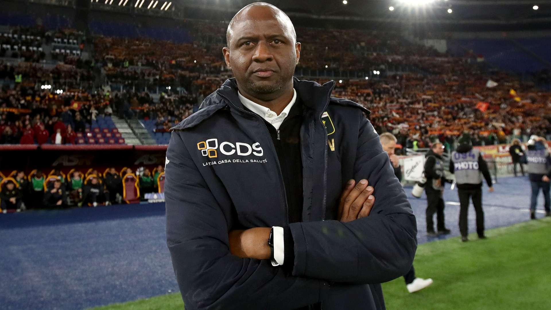 Patrick Vieira com o time do Genoa