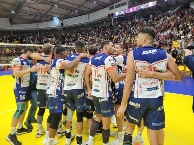 Monte Carmelo conquista título inédito da Superliga B em final emocionante contra JF Vôlei