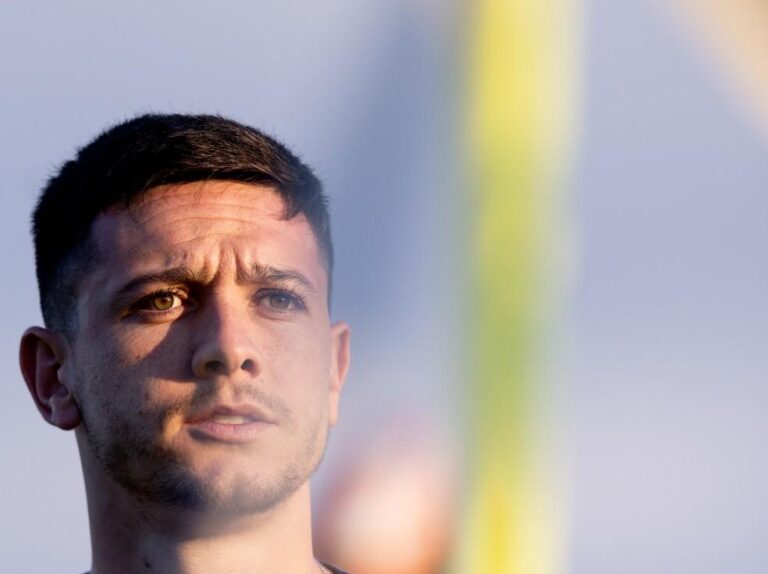 Corinthians Enfrenta Desafios Financeiros: Audiências Marcam Dívidas com Talleres e Santos Laguna