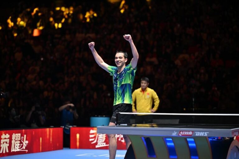 Hugo Calderano faz história e avança à final da Copa do Mundo de Tênis de Mesa