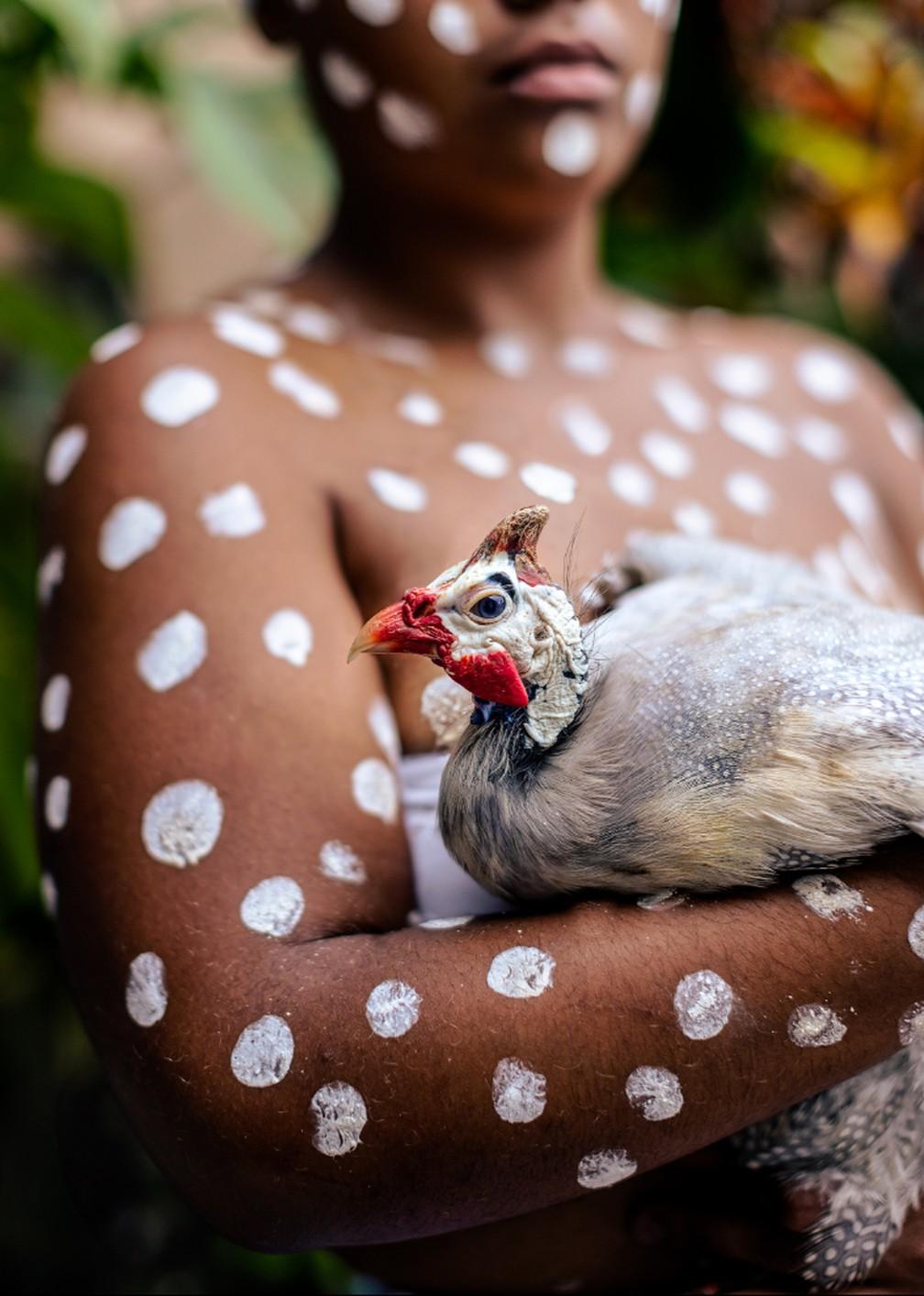 'A Morte tem medo da galinha-d'angola': imagem da série 'M'kumba'