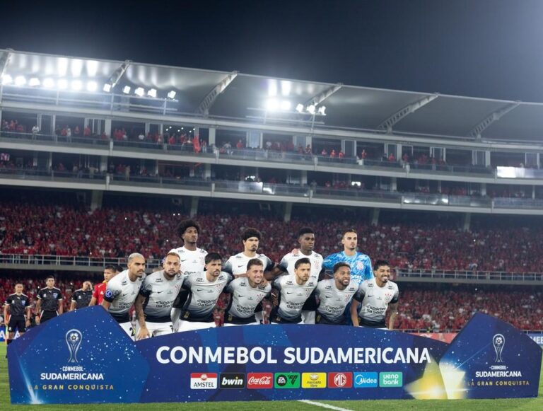 Corinthians Empata com América de Cali e mantém esperanças na Sul-Americana