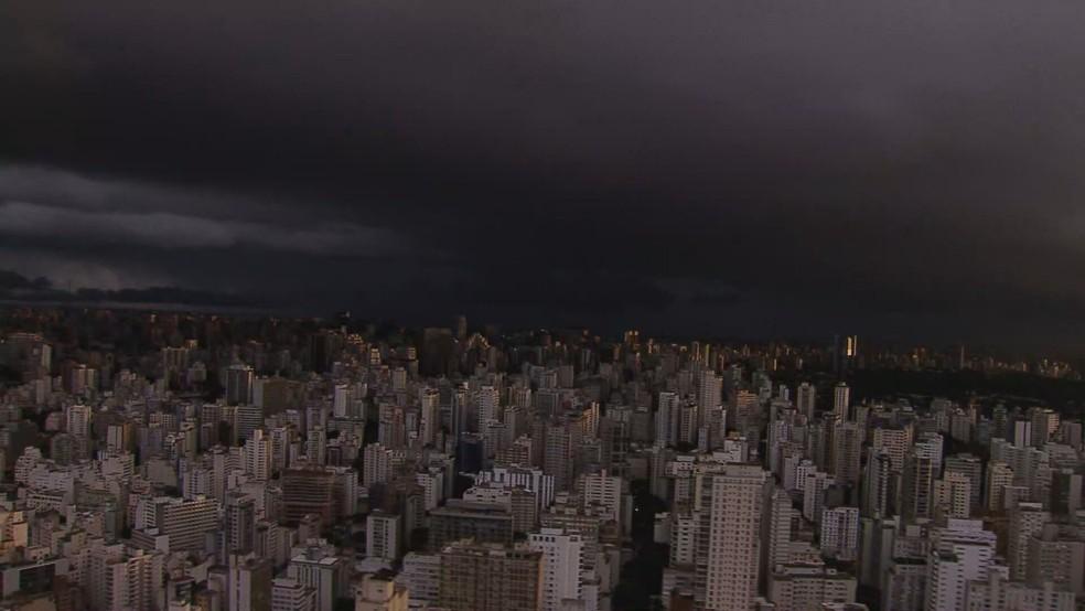 Chuva atinge a Grande SP