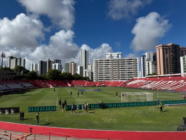 Náutico e Botafogo-PB: Confronto pela Série C Agita o Futebol Pernambucano