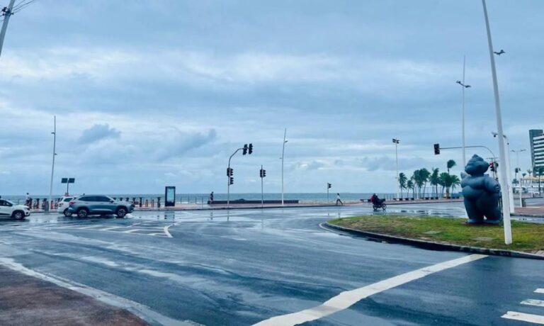 INMET Emite Alerta Laranja de Chuvas Intensas para Salvador e Outras 79 Cidades da Bahia