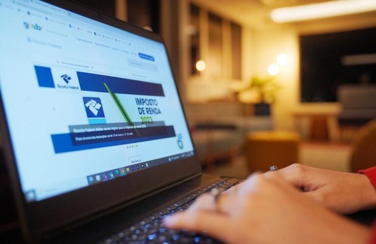 Receita Federal Anuncia Pagamento de R$ 15 Milhões a Contribuintes de SC