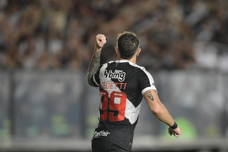 Pablo Vegetti do Vasco: Artilheiro e Novo Membro do Top-20 de Estrangeiros no Brasileirão