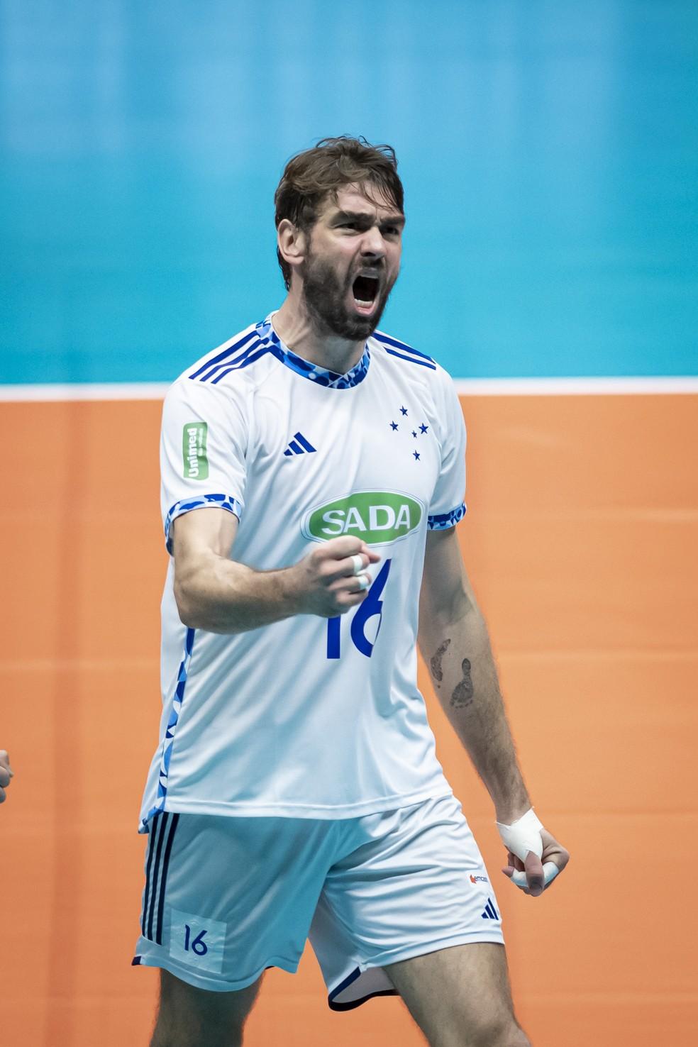 Lucão celebra a vitória