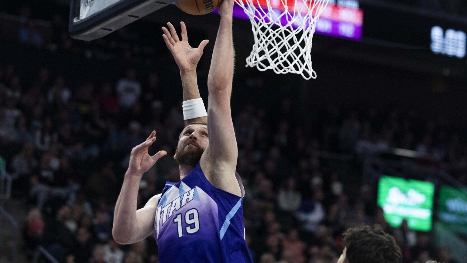 Svi Mykhailiuk durante o jogo contra o Oklahoma City Thunder