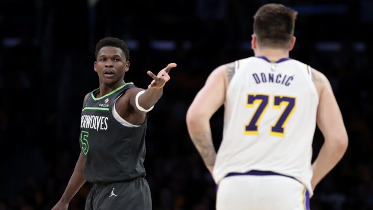 Derrota dos Lakers para os Timberwolves: Críticas e Desempenho Abaixo do Esperado
